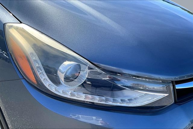 Used 2019 Chevrolet Trax LT w/ LT Convenience Package AWD/4WD image 28