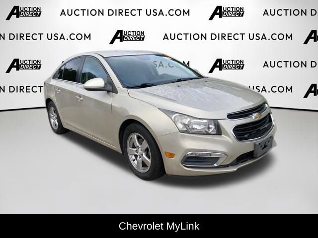 Used 2015 Chevrolet Cruze LT w/ Technology Package FWD image 9