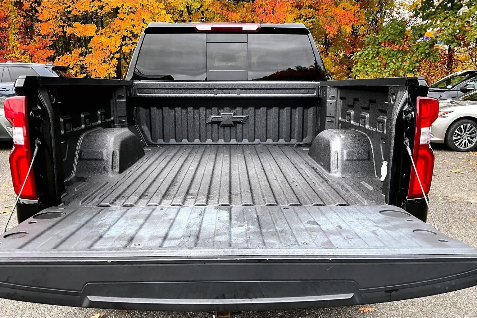 Used 2022 Chevrolet Silverado 1500 LT Trail Boss w/ LT Trail Boss Premium Package AWD/4WD image 31