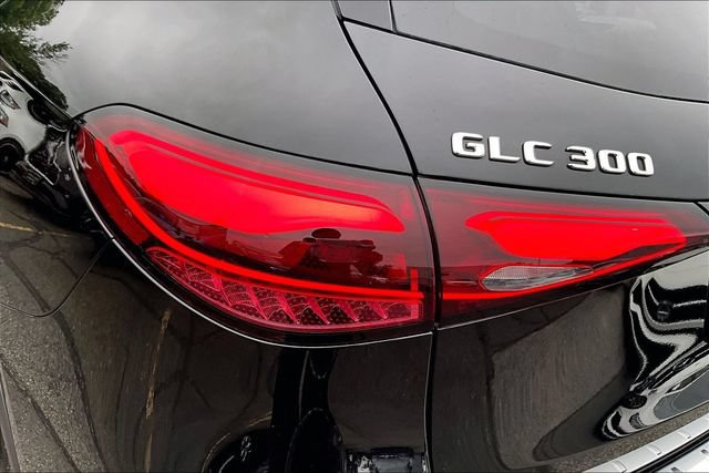 Used 2026 Mercedes-Benz GLC 300 4MATIC image 25