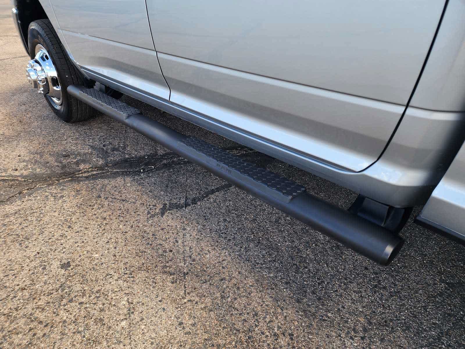New 2026 RAM 3500 Tradesman AWD/4WD image 9