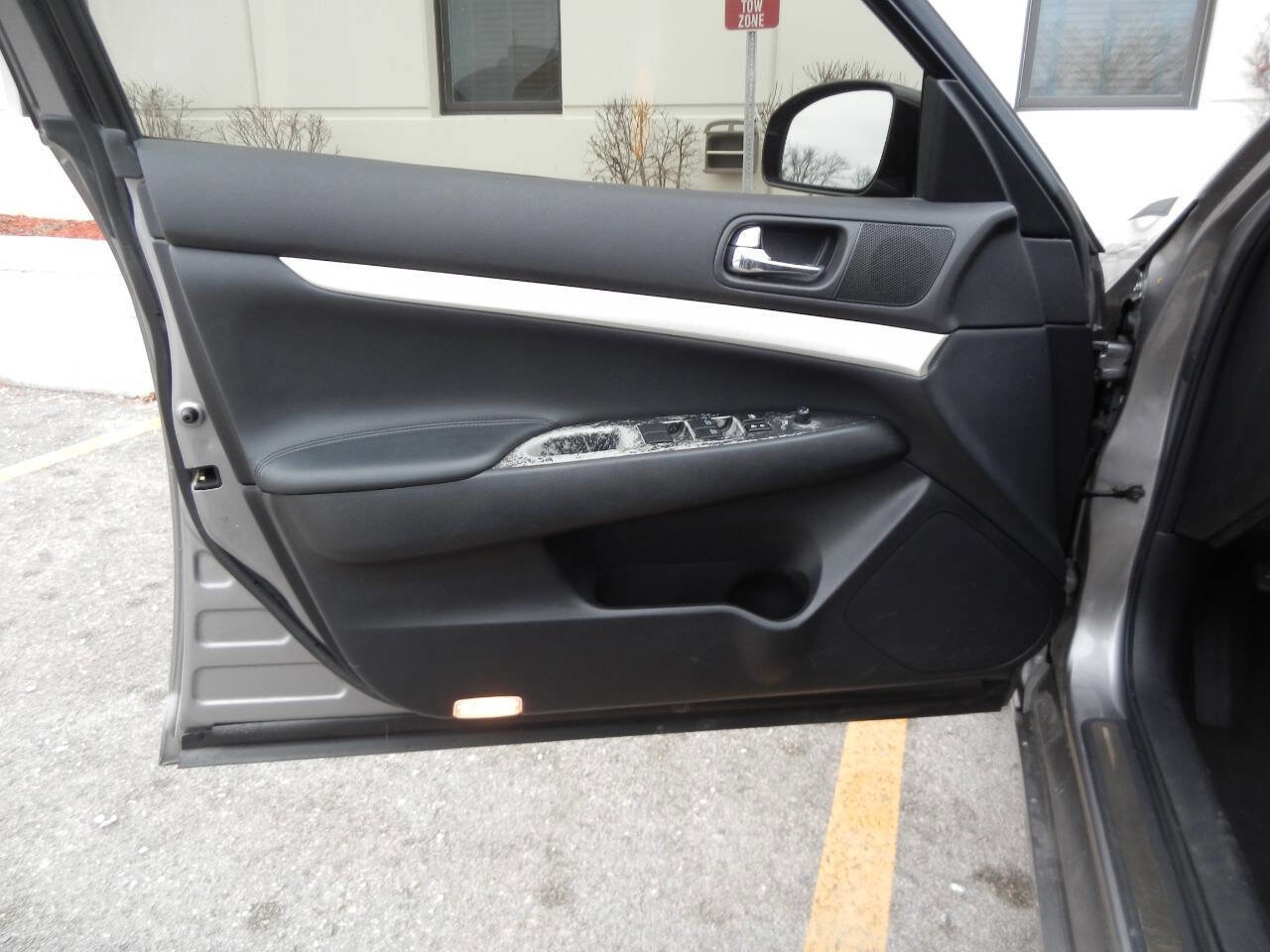 Used 2007 INFINITI G35 Journey w/ Performance Tire & Wheel Pkg image 24