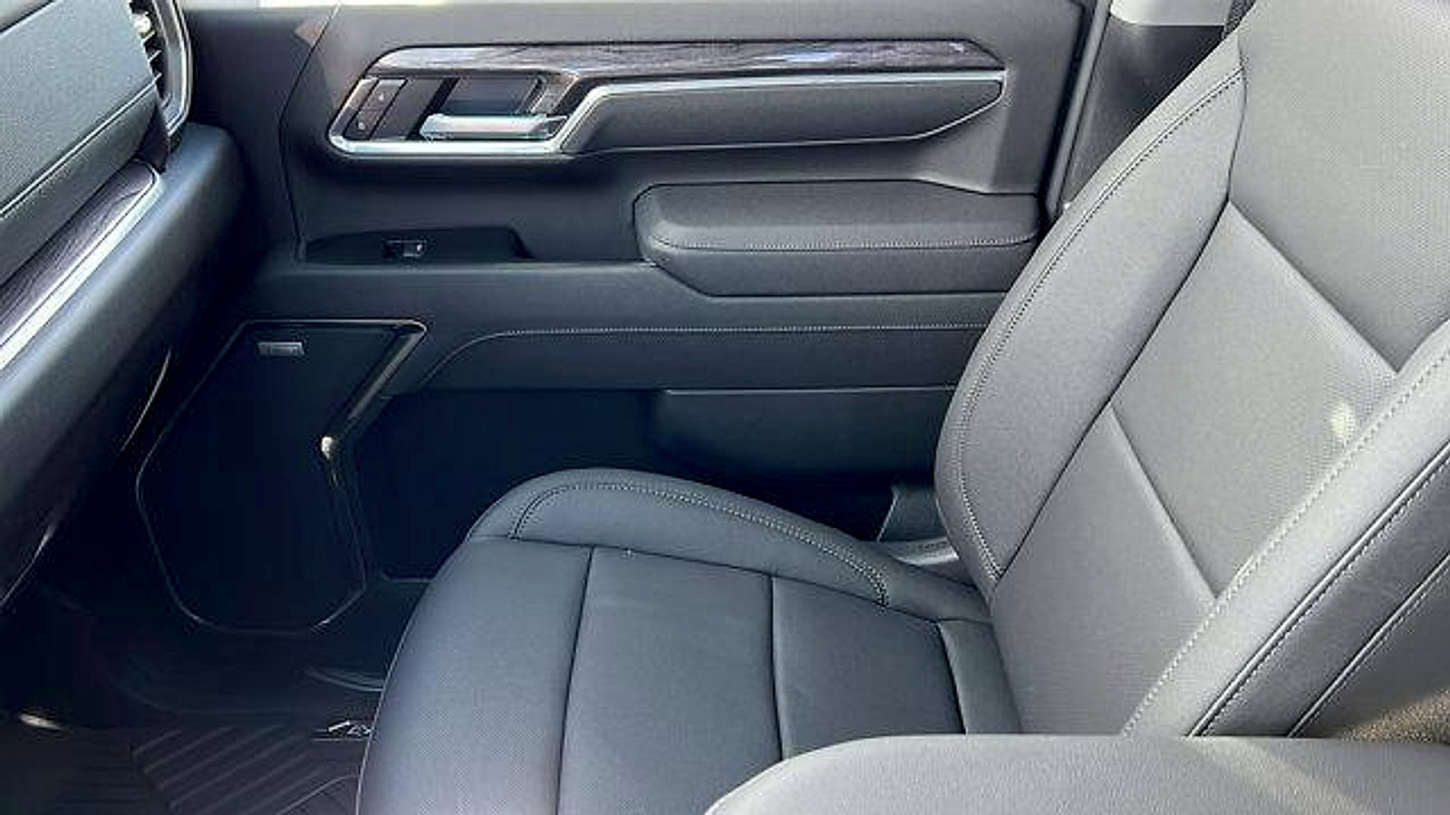 New 2026 Chevrolet Silverado 2500 LTZ w/ Trail Boss Package image 23