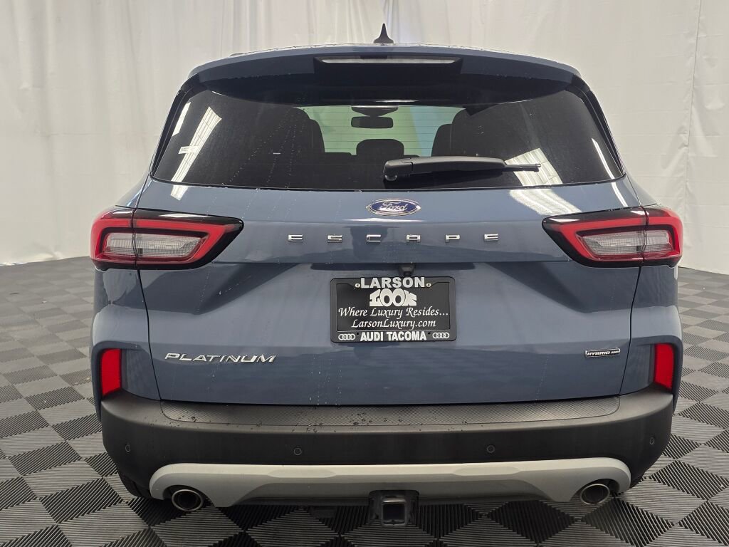 Used 2025 Ford Escape Platinum w/ Premium Technology Package image 5