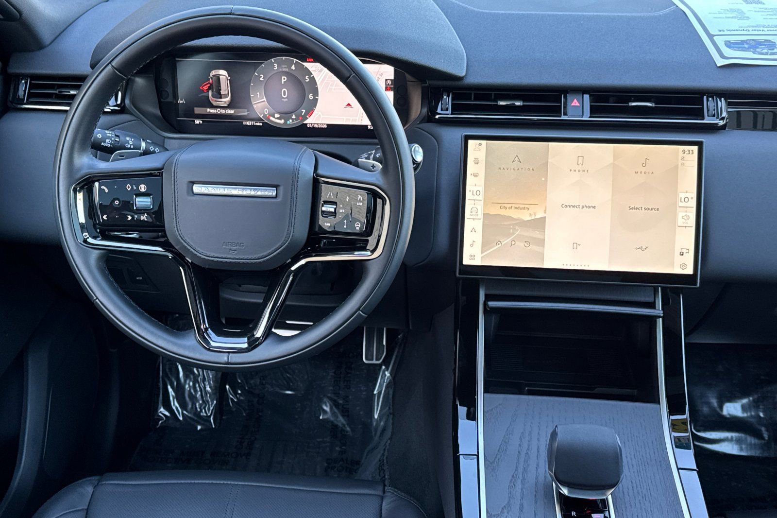 Certified 2025 Land Rover Range Rover Velar Dynamic SE image 15