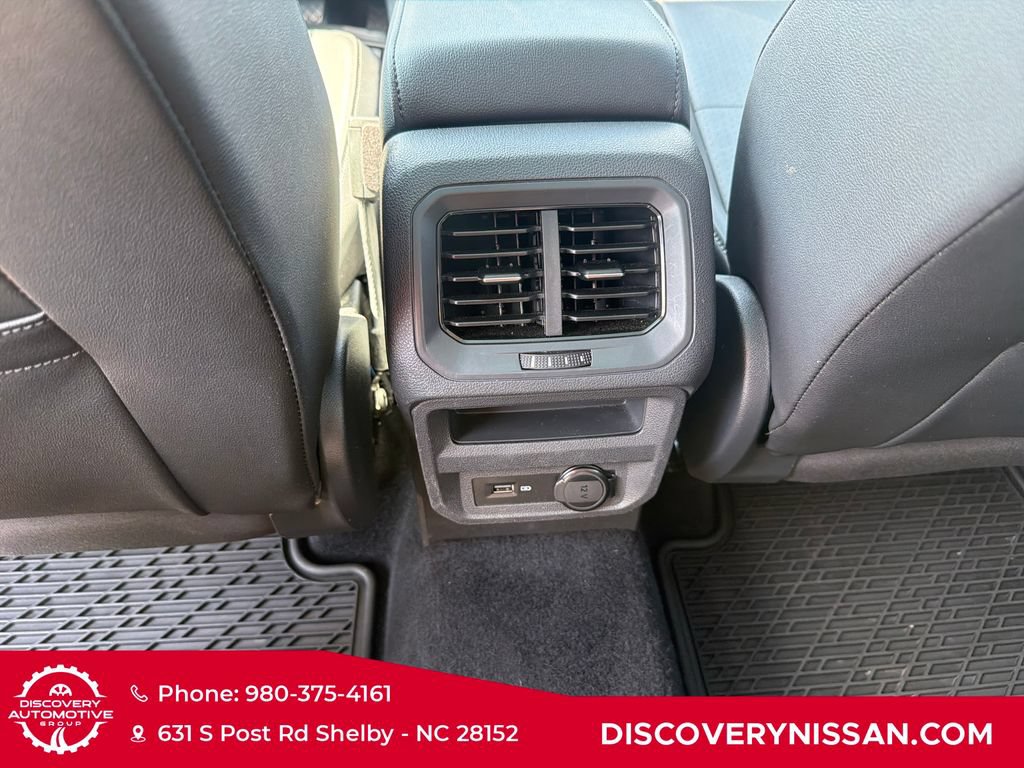 Used 2020 Volkswagen Tiguan SEL AWD/4WD image 34