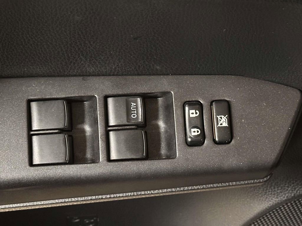 Used 2018 Toyota RAV4 XLE image 14