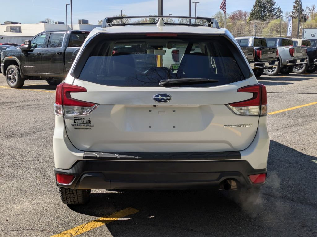 Used 2019 Subaru Forester Premium w/ All-Weather Package AWD/4WD image 6
