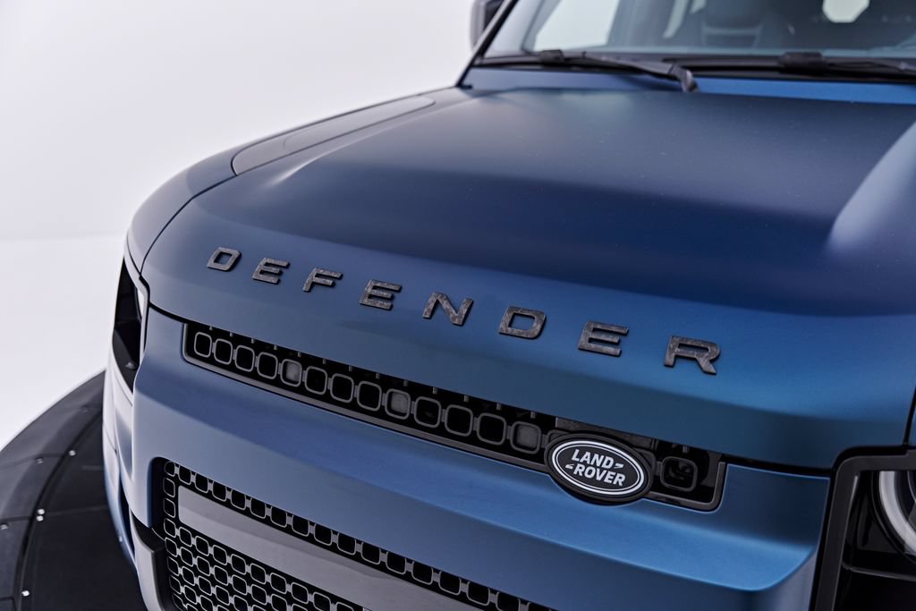 Used 2026 Land Rover Defender 110 OCTA AWD/4WD image 23