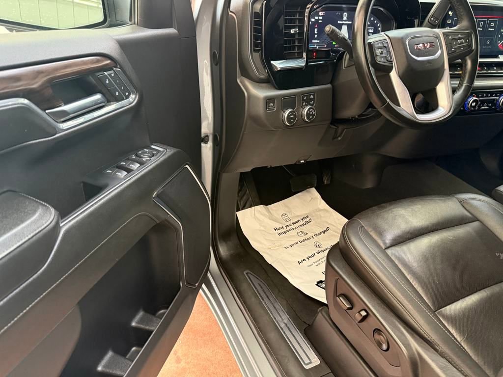 Used 2024 GMC Sierra 1500 SLT image 8