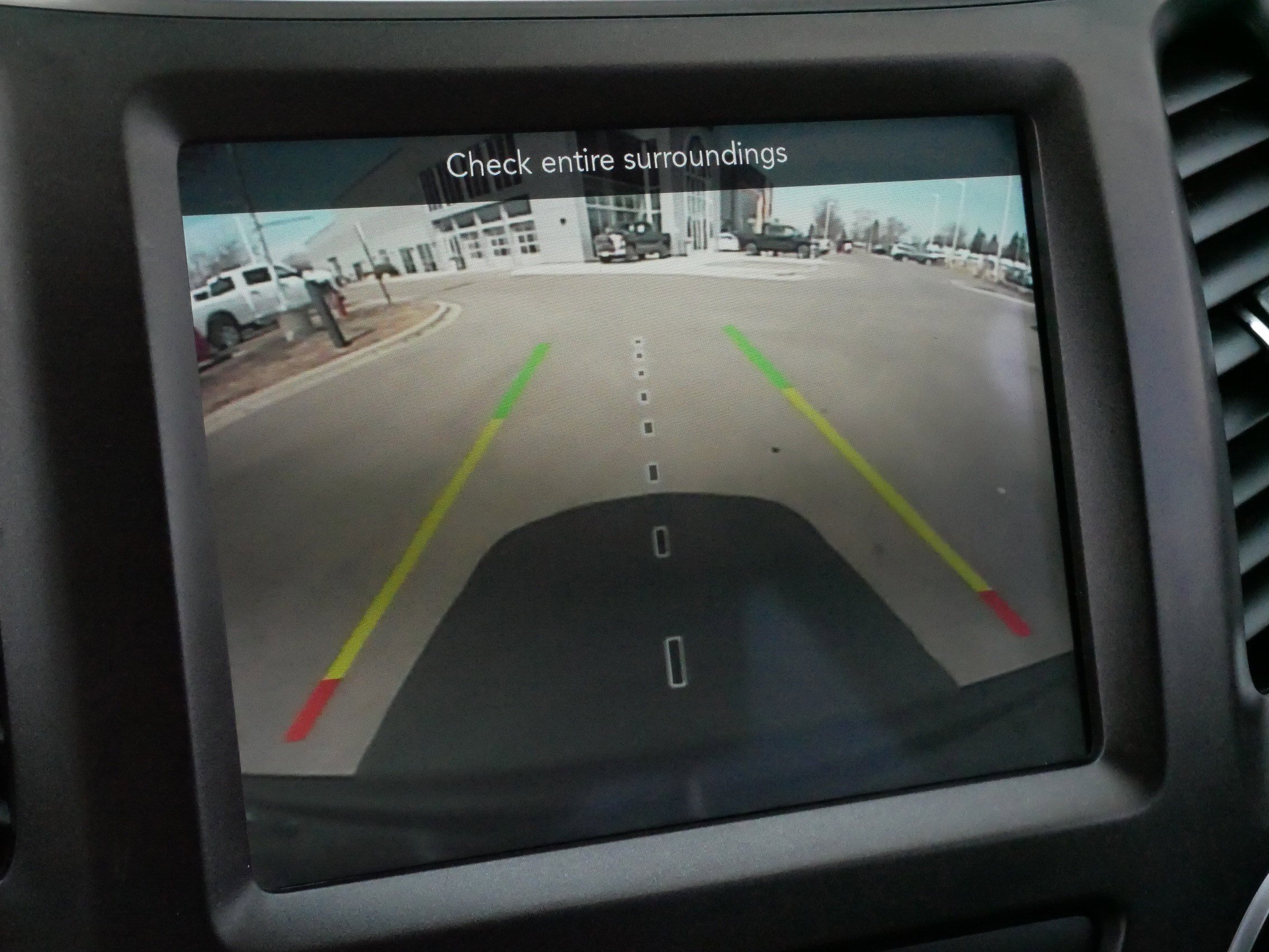 Used 2019 Jeep Cherokee Trailhawk w/ Cold Weather Group image 31