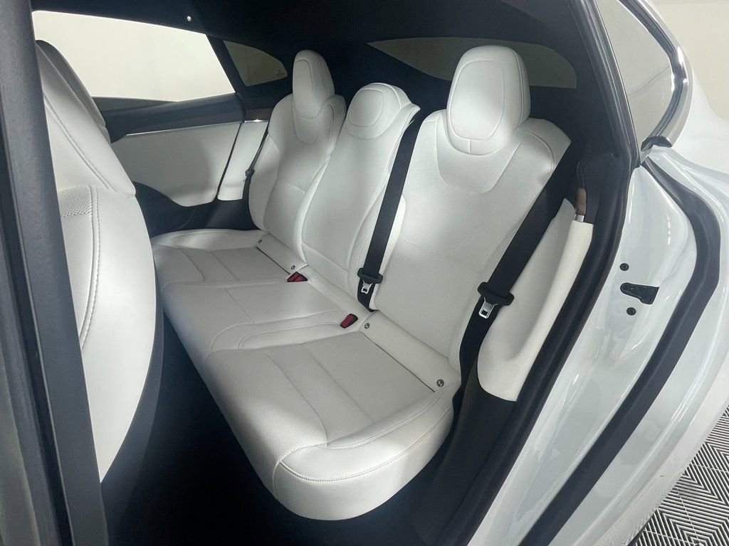 Used 2023 Tesla Model S Standard Range image 27