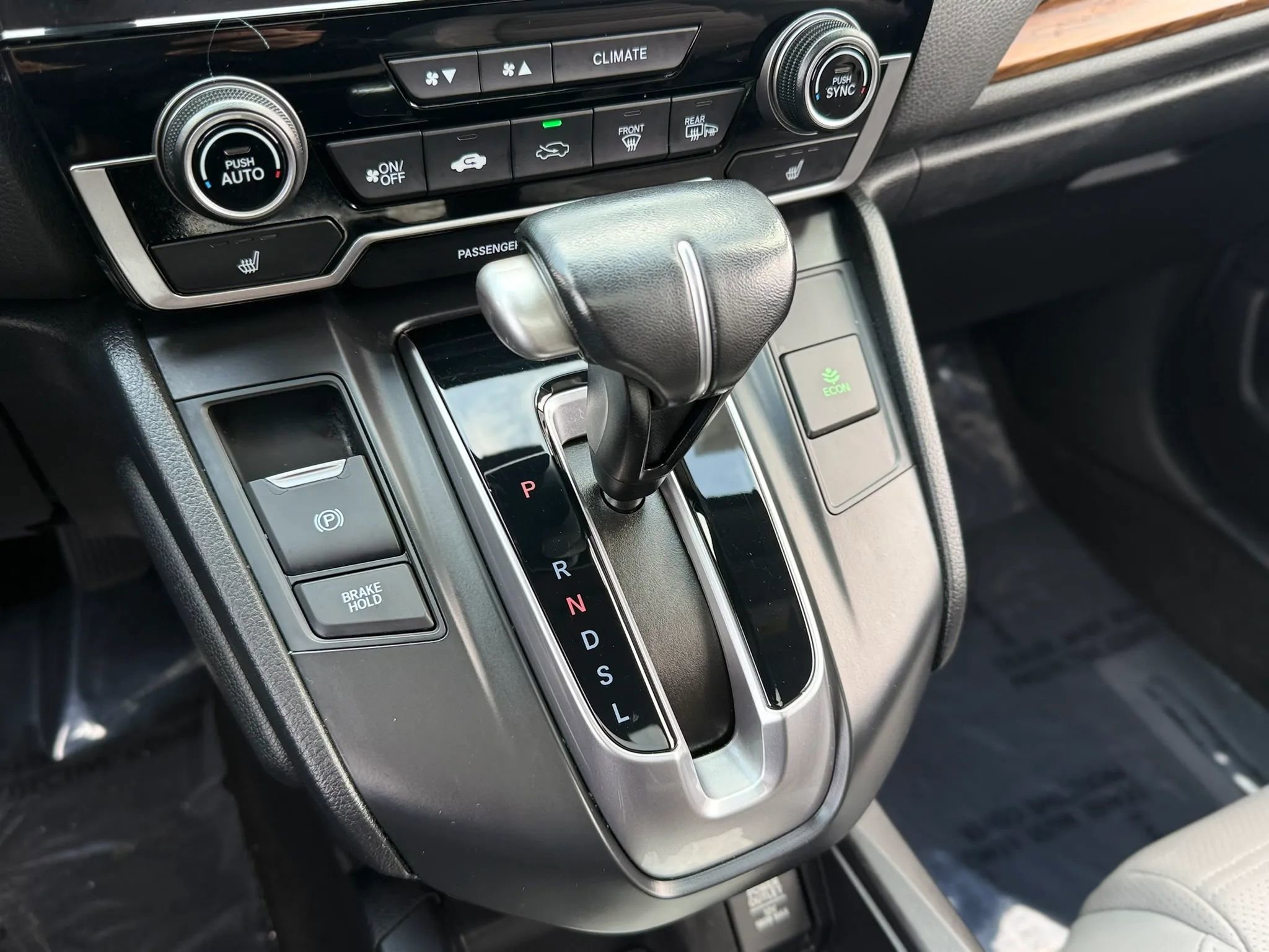 Used 2018 Honda CR-V Touring image 26