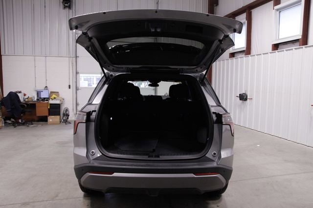 Used 2025 Chevrolet Equinox LT image 20