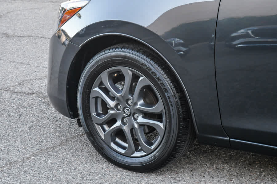 Certified 2020 Toyota Yaris XLE FWD image 10