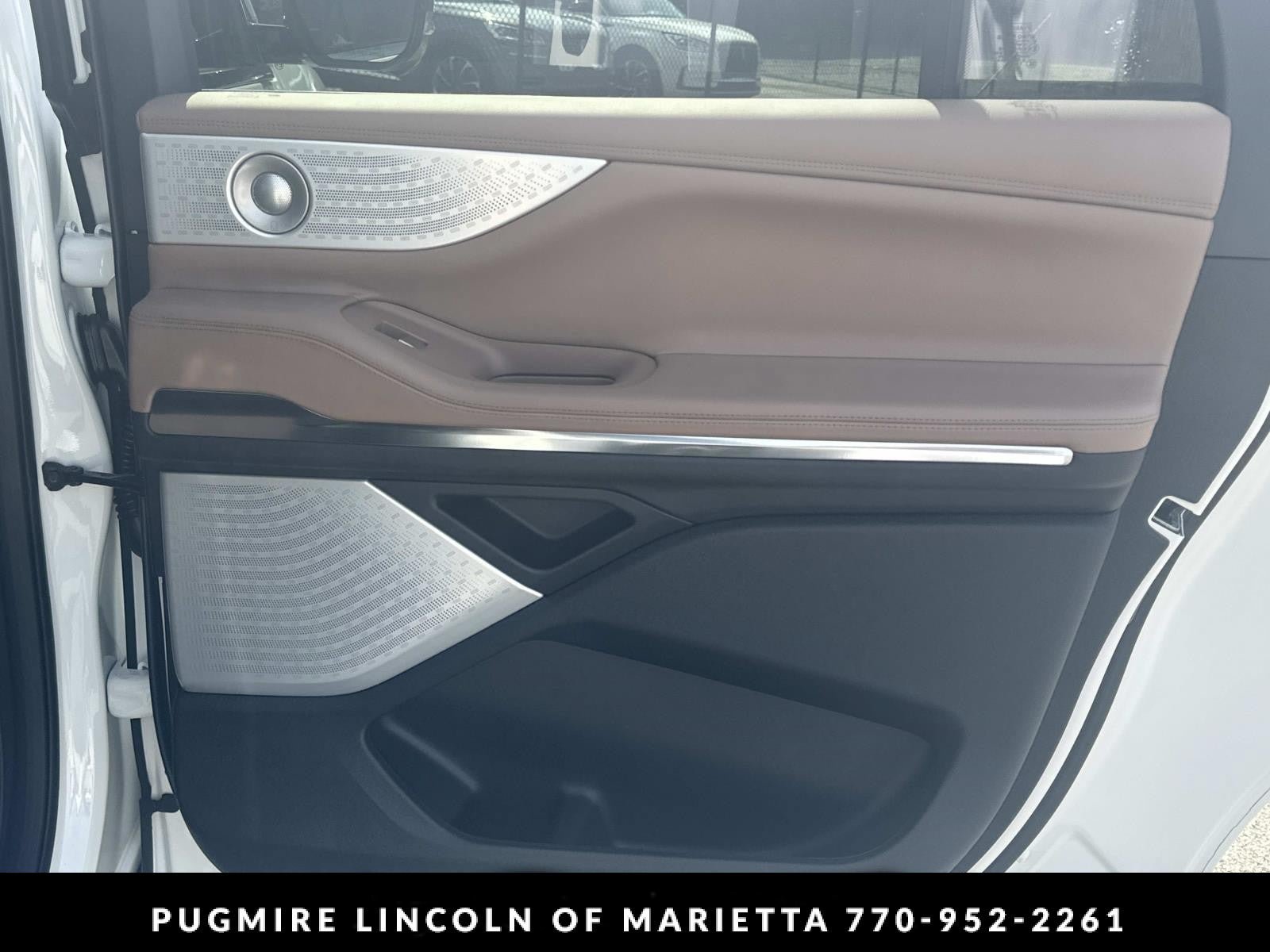 New 2027 Lincoln Navigator L Black Label AWD/4WD image 16
