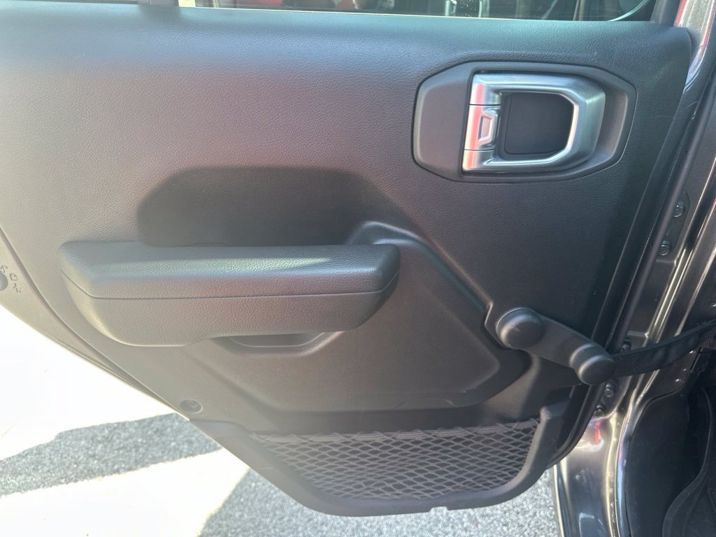 Used 2023 Jeep Gladiator Sport AWD/4WD image 29