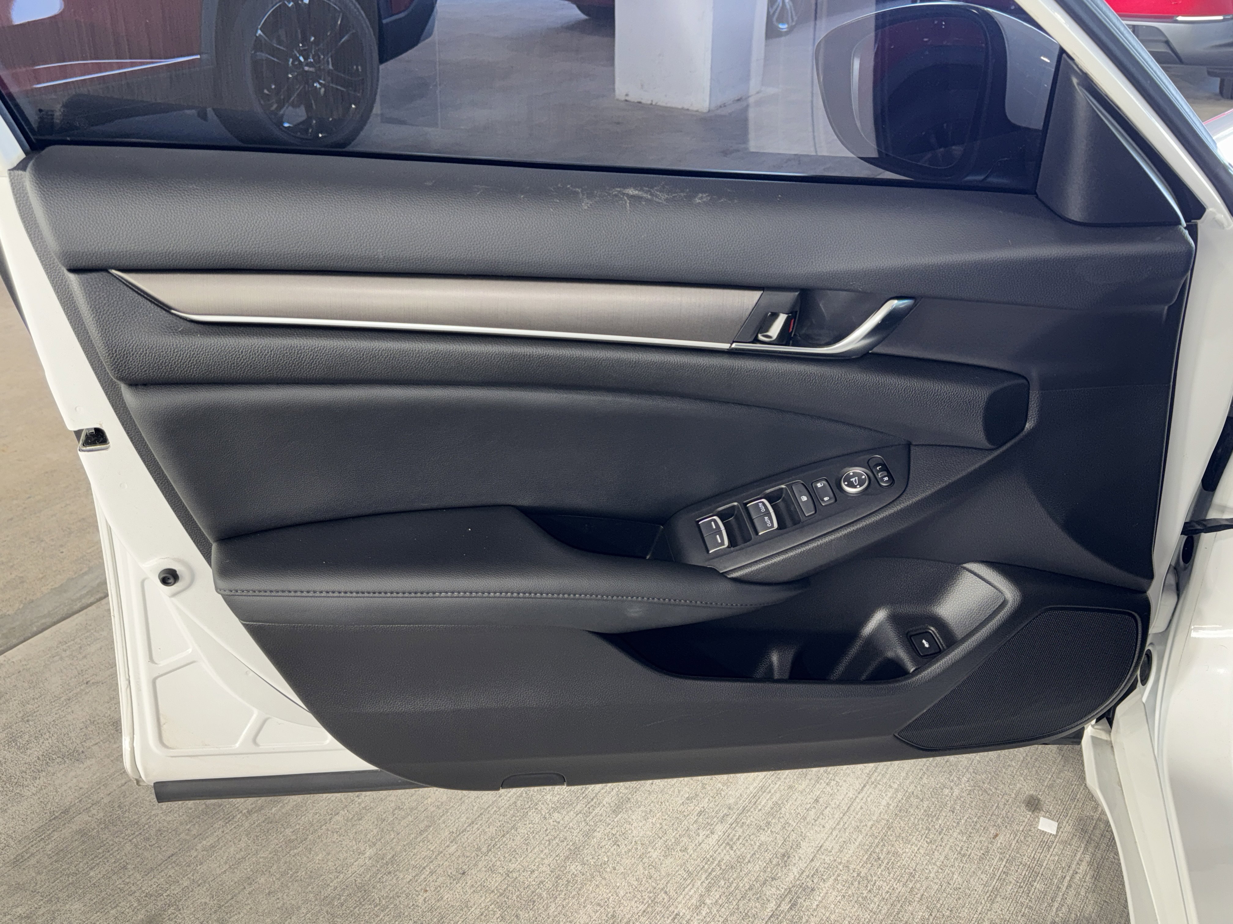 Used 2021 Honda Accord LX image 16