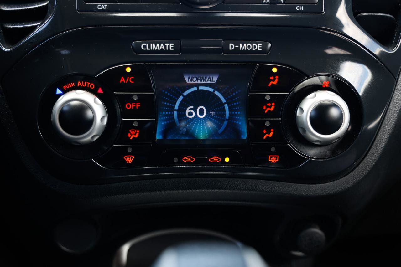 Used 2013 Nissan Juke SV FWD image 32
