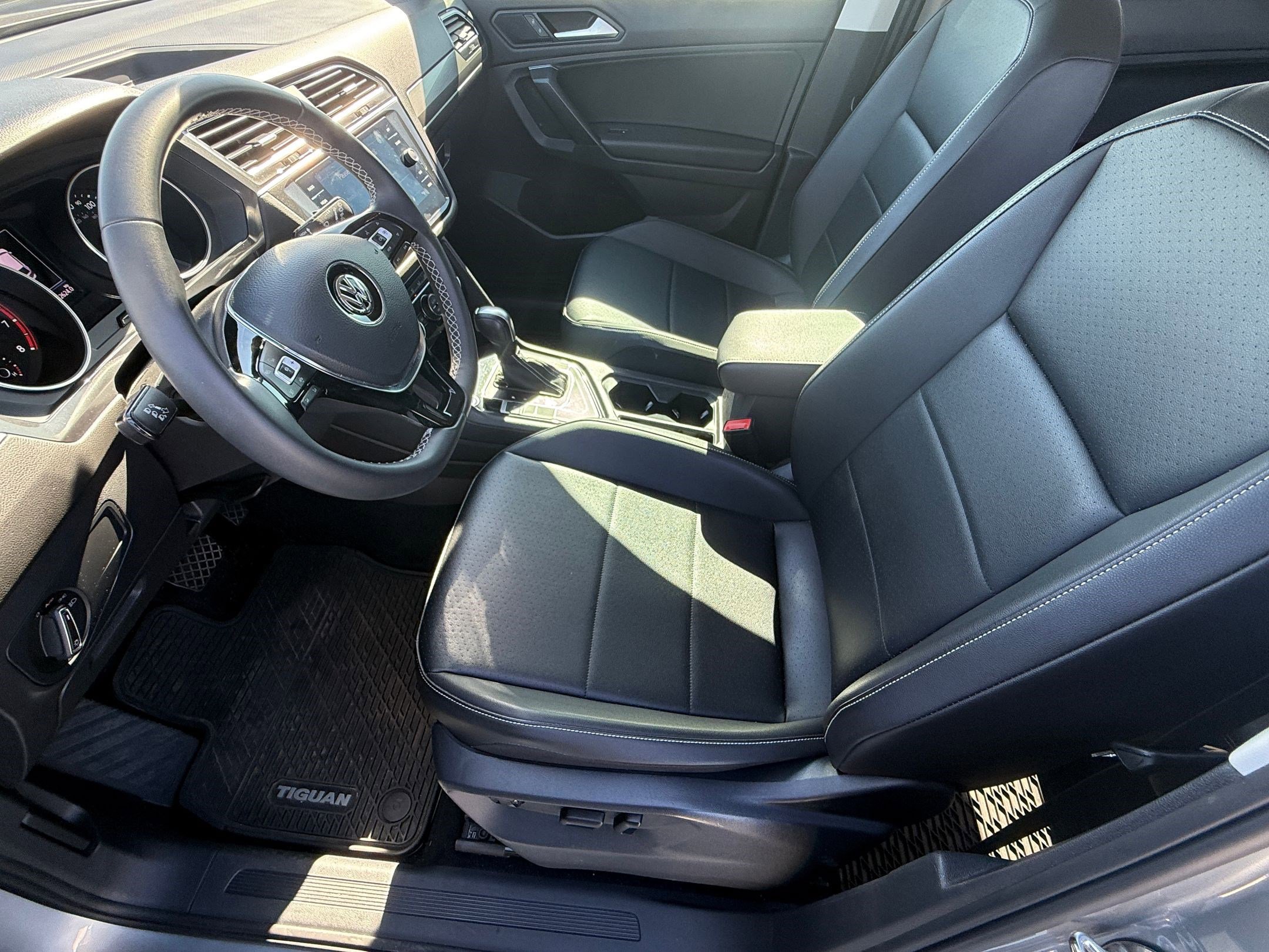 Used 2021 Volkswagen Tiguan SE image 4