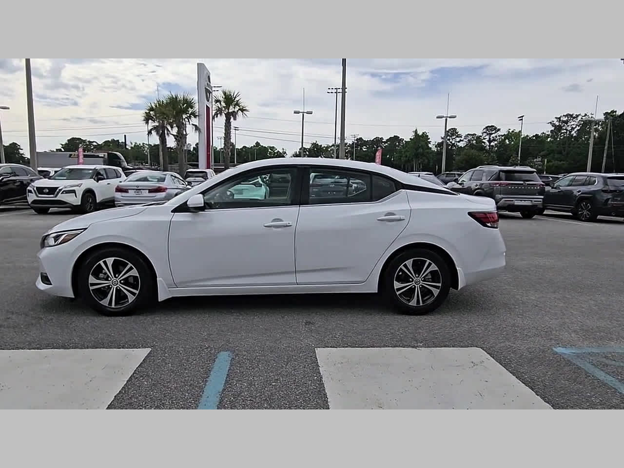 Used 2021 Nissan Sentra SV FWD image 24