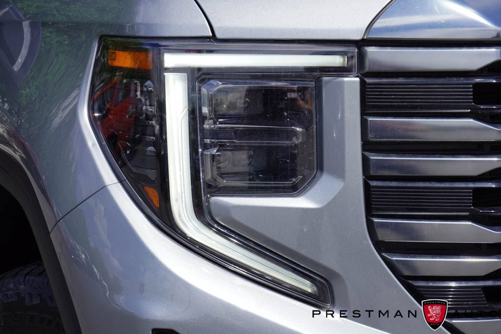 Used 2024 GMC Sierra 1500 AT4 w/ AT4 Premium Package AWD/4WD image 8