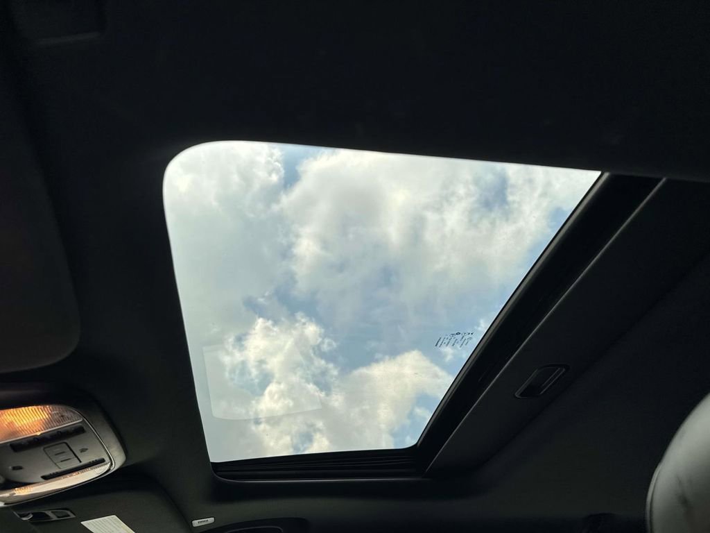 Used 2022 Dodge Durango GT image 23