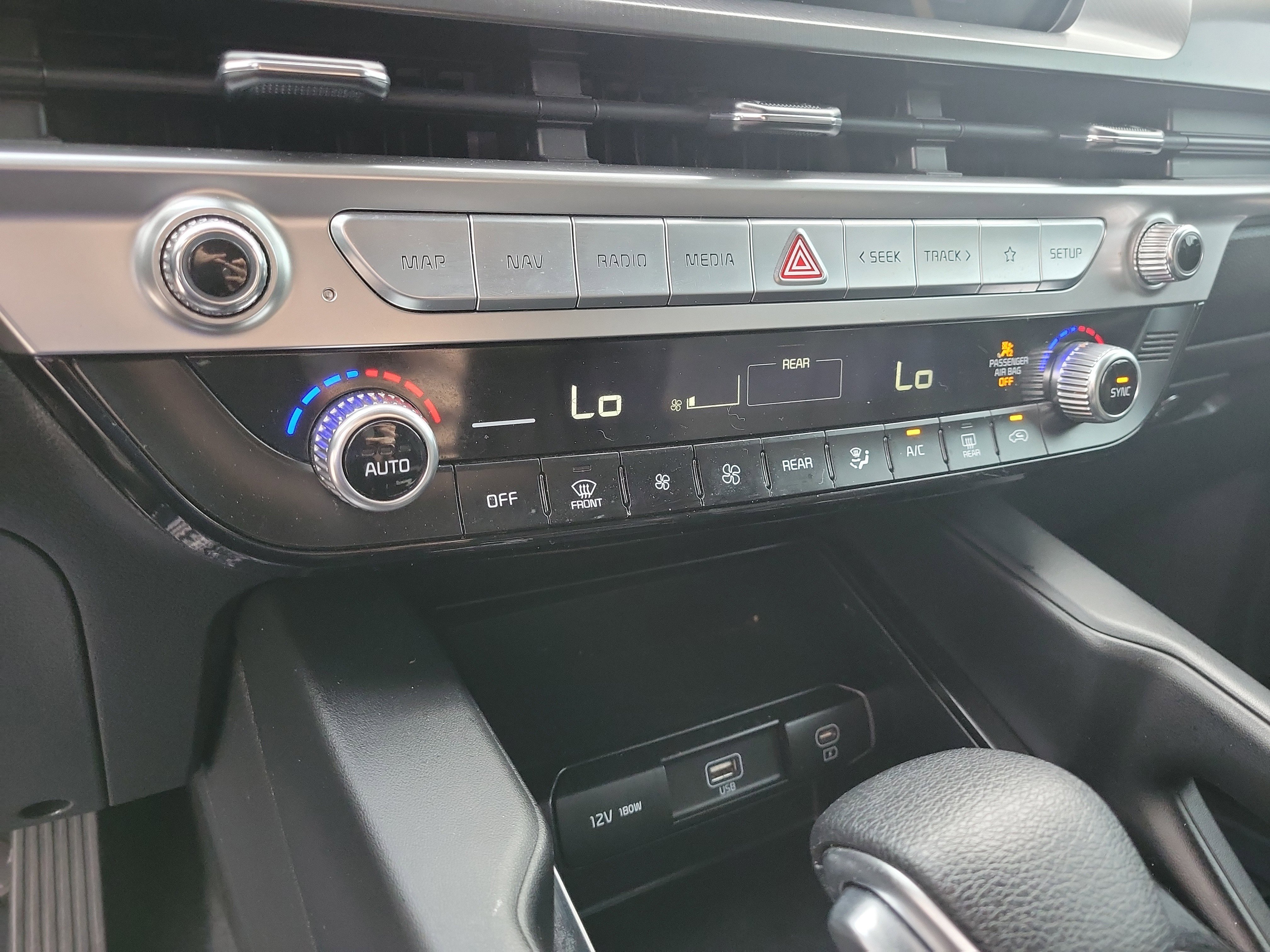 Used 2023 Kia Telluride LX FWD image 30