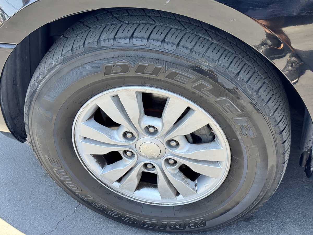 Used 2012 Kia Sedona LX w/ PWR Pkg FWD image 19
