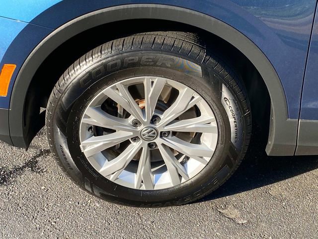Used 2020 Volkswagen Tiguan S image 6