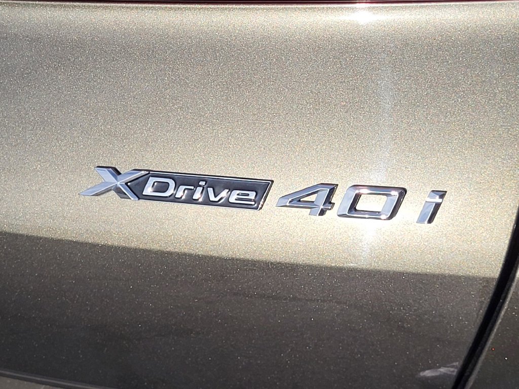 Used 2024 BMW X6 xDrive40i w/ Executive Package AWD/4WD image 25