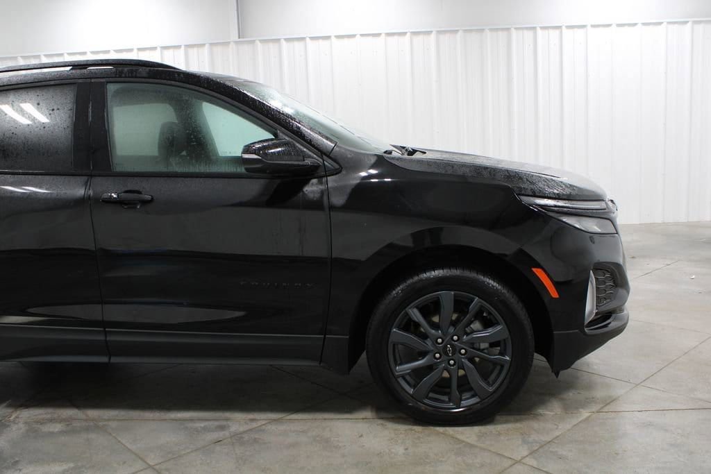 Used 2024 Chevrolet Equinox RS w/ RS Leather Package image 13