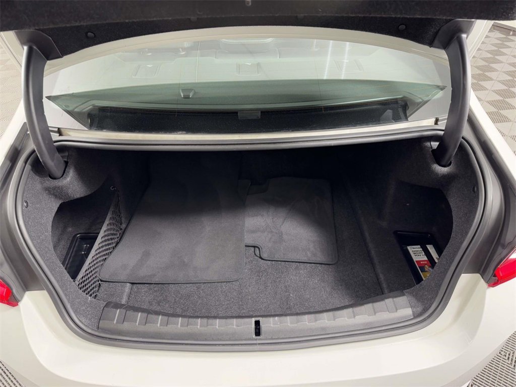 Used 2023 BMW 330i xDrive Sedan w/ Driving Assistance Package image 14