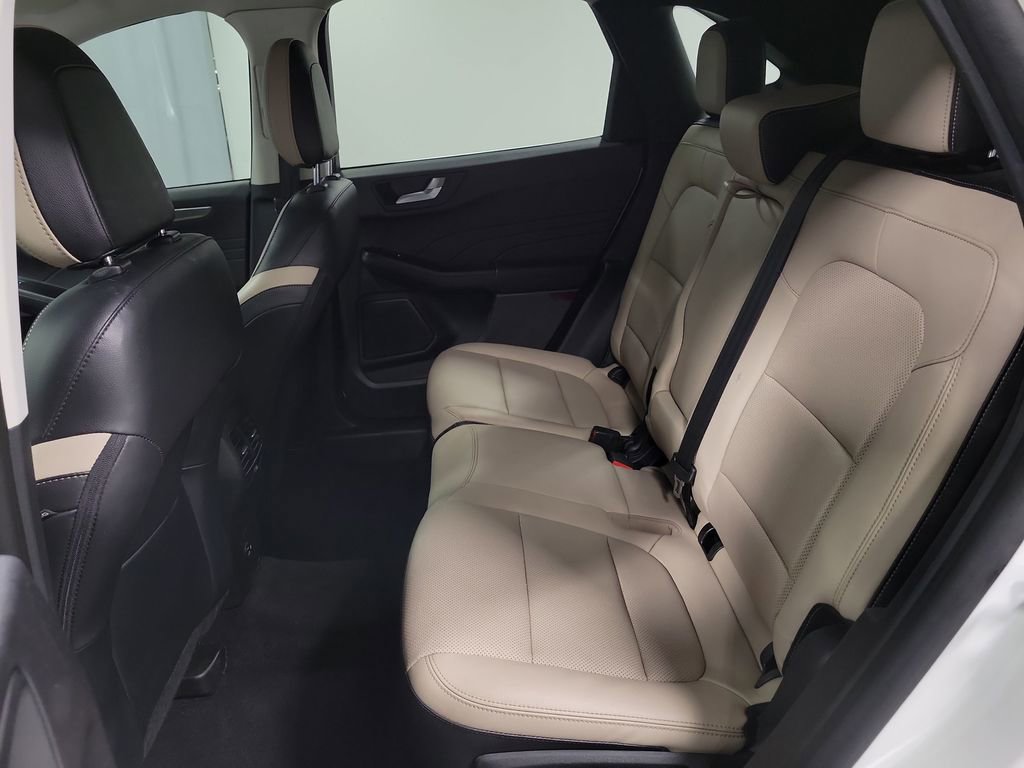Used 2022 Ford Escape Titanium image 22