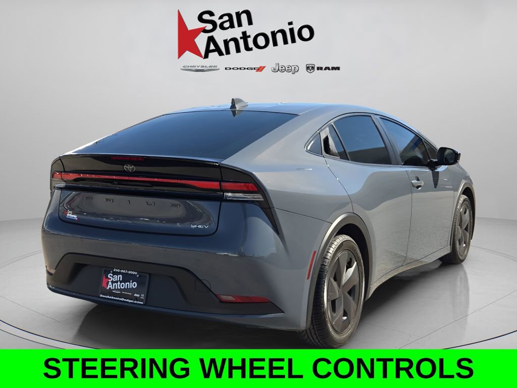 Used 2023 Toyota Prius LE image 8