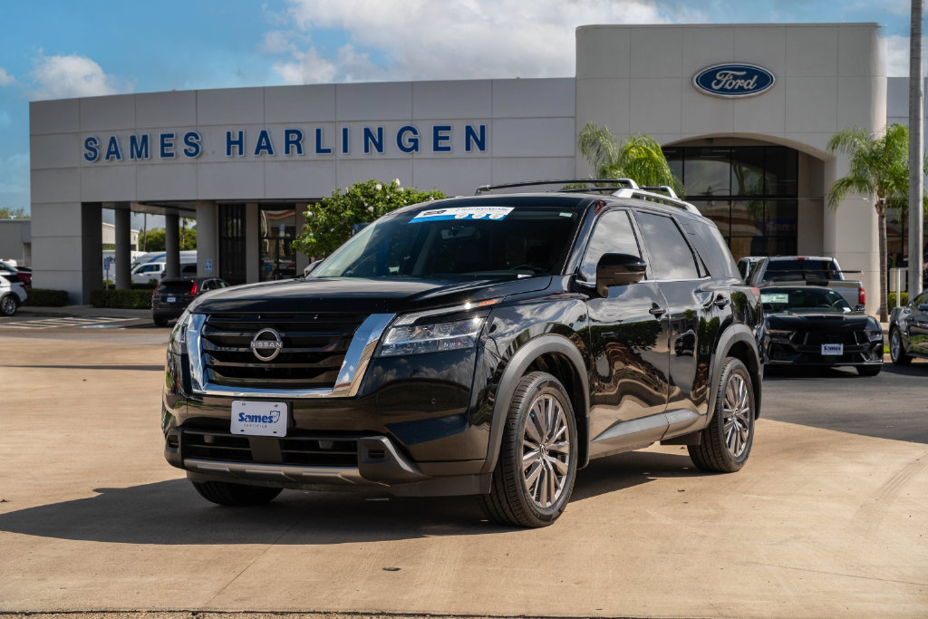 Used 2024 Nissan Pathfinder SL w/ SL Premium Package