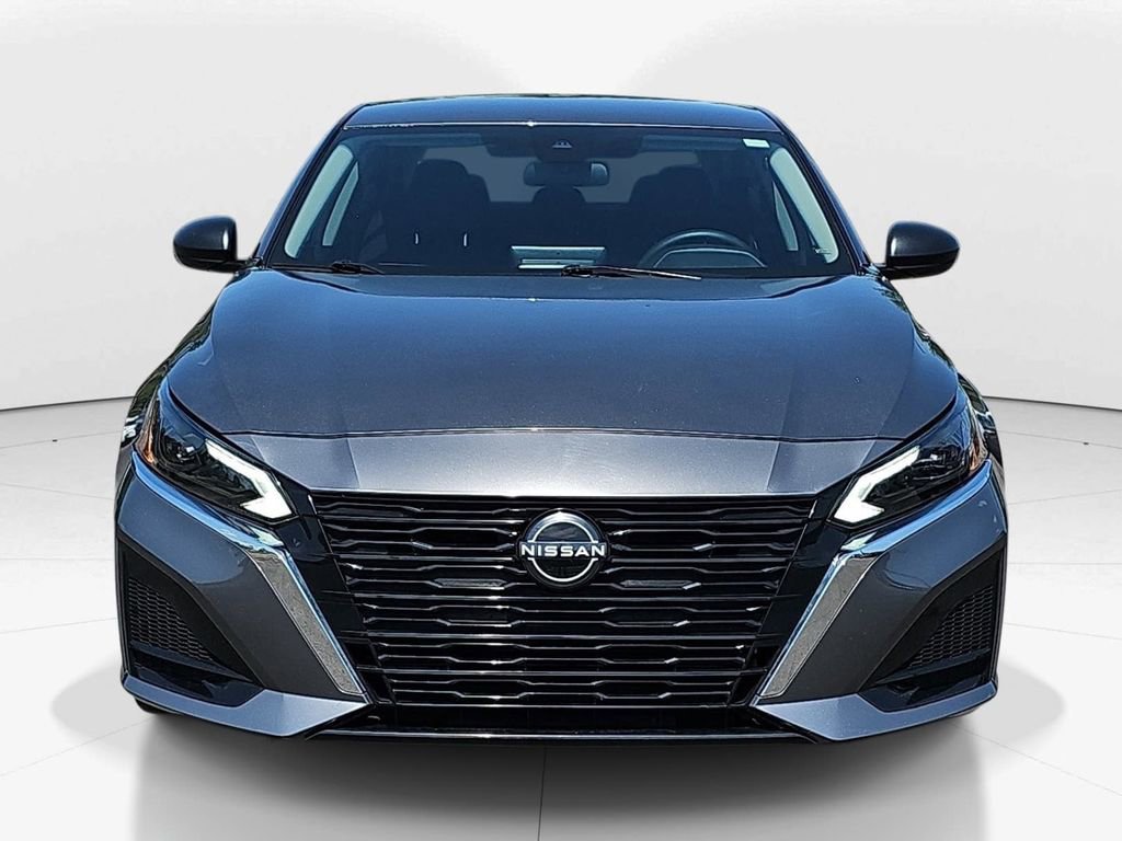 Used 2024 Nissan Altima 2.5 S image 11