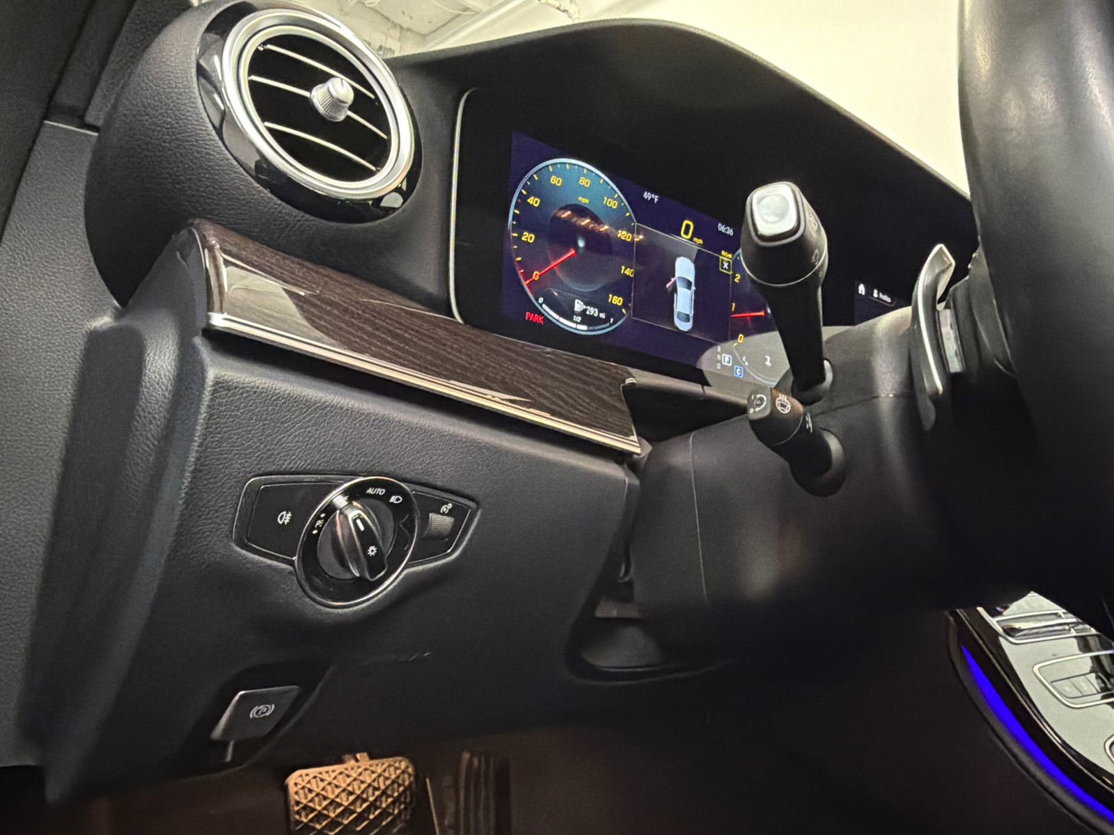 Used 2023 Mercedes-Benz E 350 4MATIC Sedan image 36