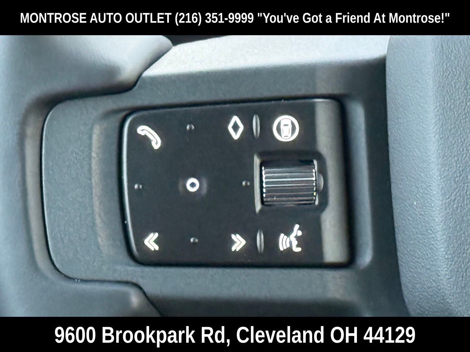 New 2026 Land Rover Defender 110 S image 29