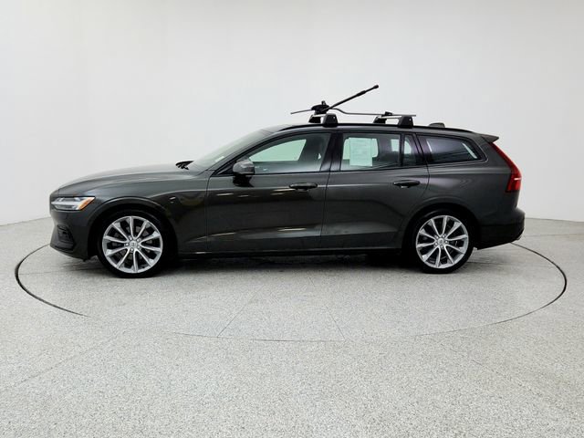 Used 2020 Volvo V60 T5 Momentum w/ Protection Package image 8