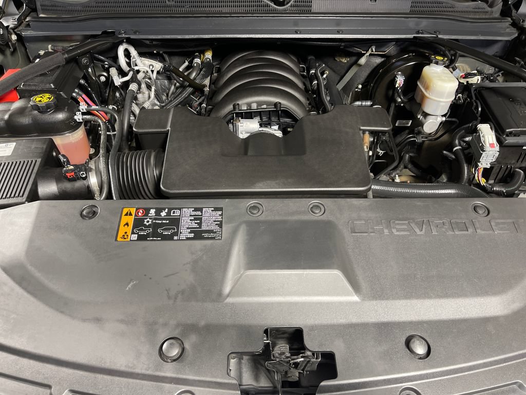 Used 2019 Chevrolet Tahoe LT w/ LT Signature Package RWD image 9