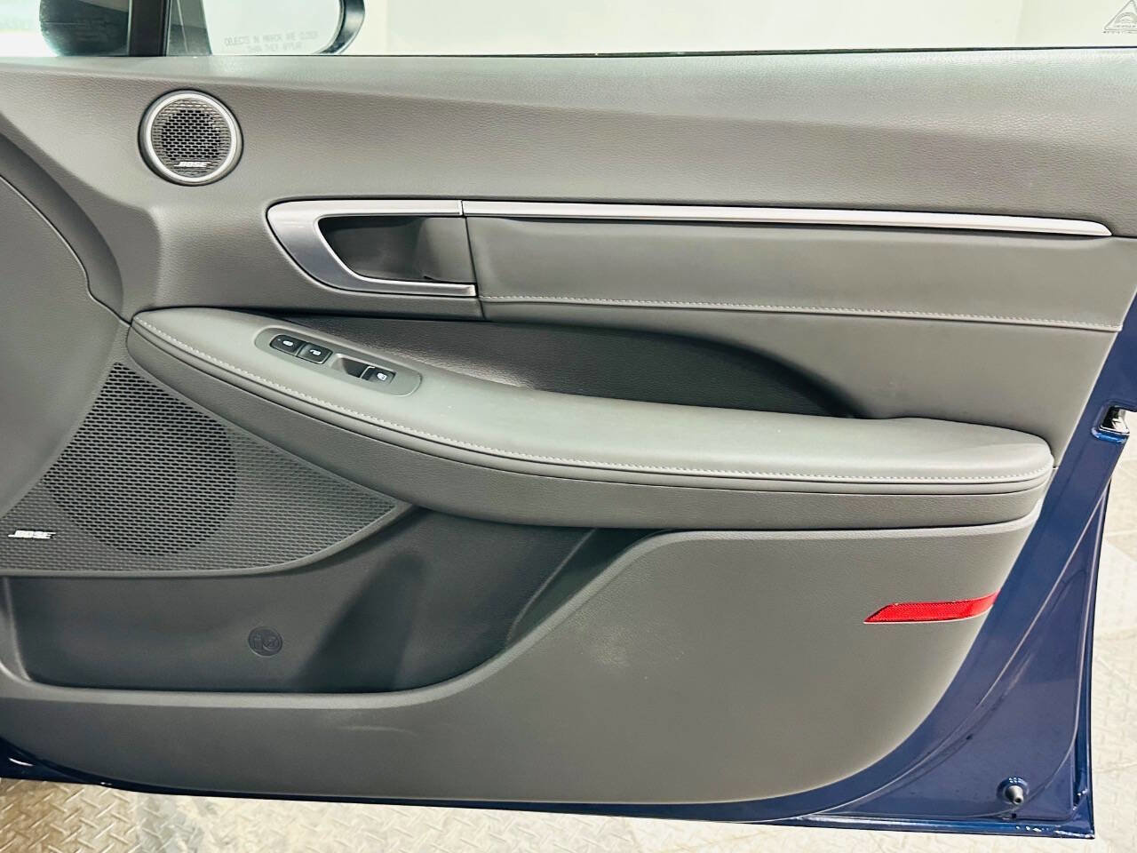 Used 2022 Hyundai Sonata Limited image 27