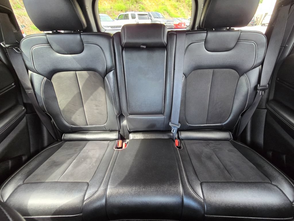 Used 2024 Jeep Grand Cherokee Altitude AWD/4WD image 42