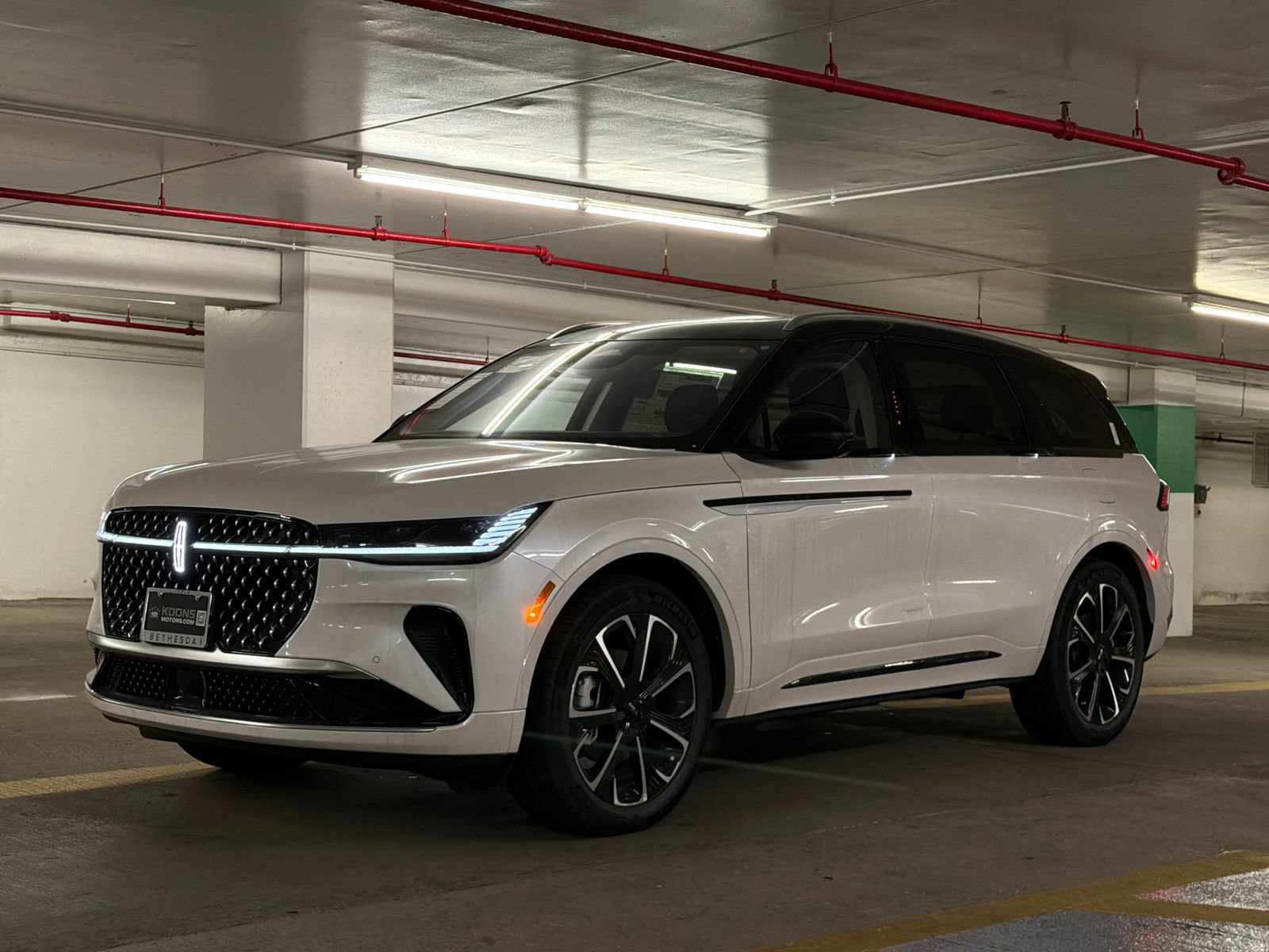 New 2026 Lincoln Nautilus Reserve AWD/4WD image 1
