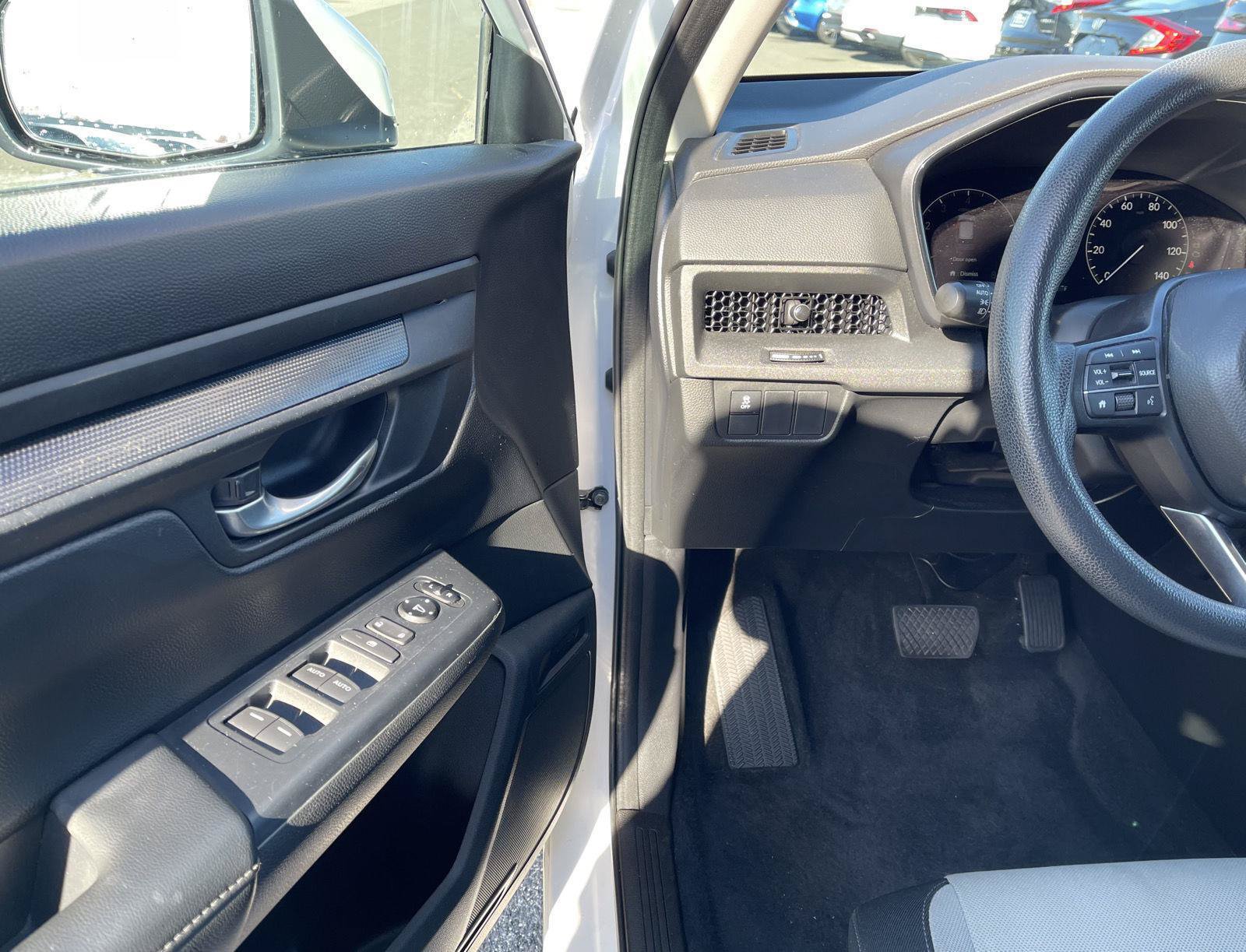 Used 2023 Honda CR-V EX image 2