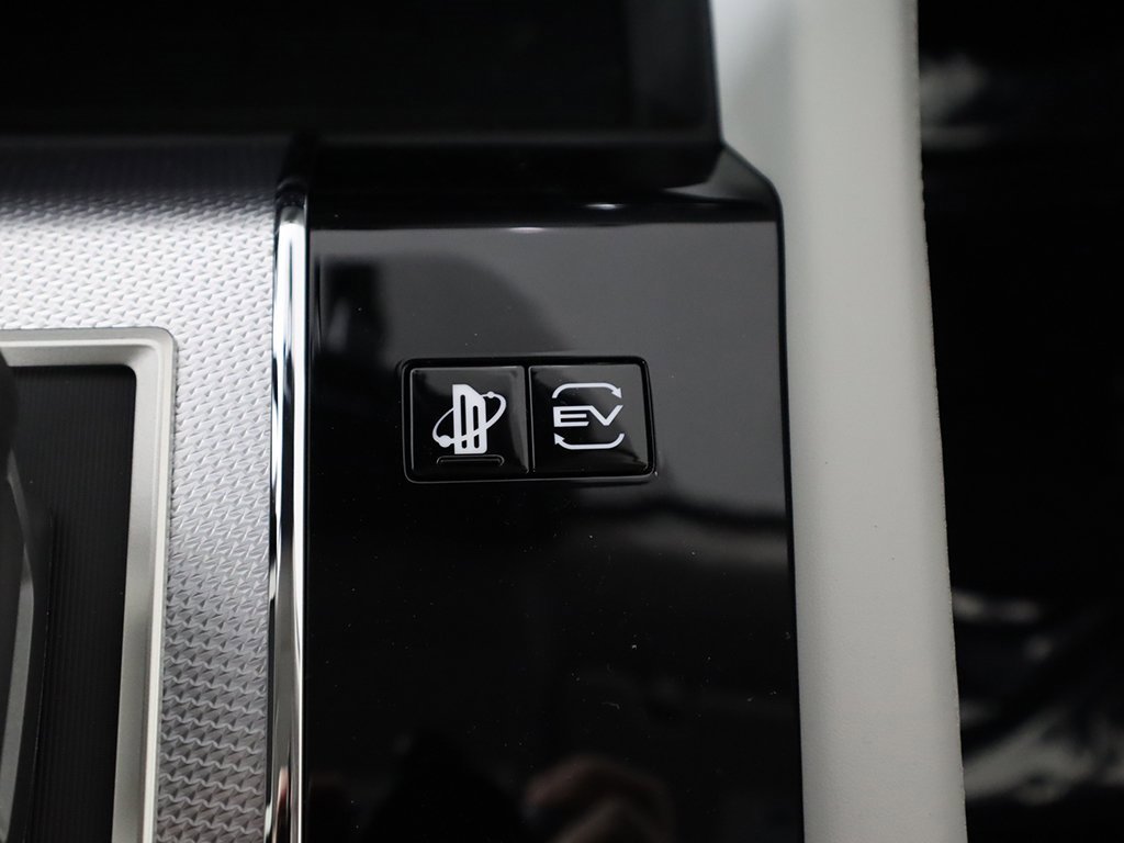 New 2025 Mitsubishi Outlander SEL image 57