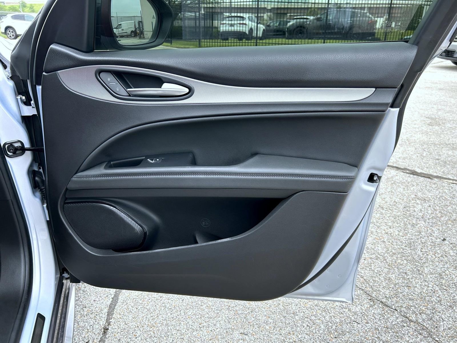 Used 2024 Alfa Romeo Stelvio Ti w/ Performance Driving Package image 16