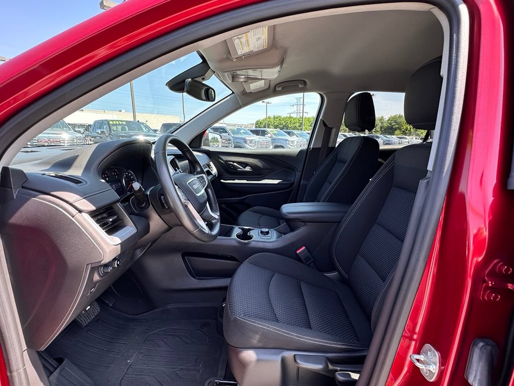 Used 2023 GMC Terrain SLE AWD/4WD image 19