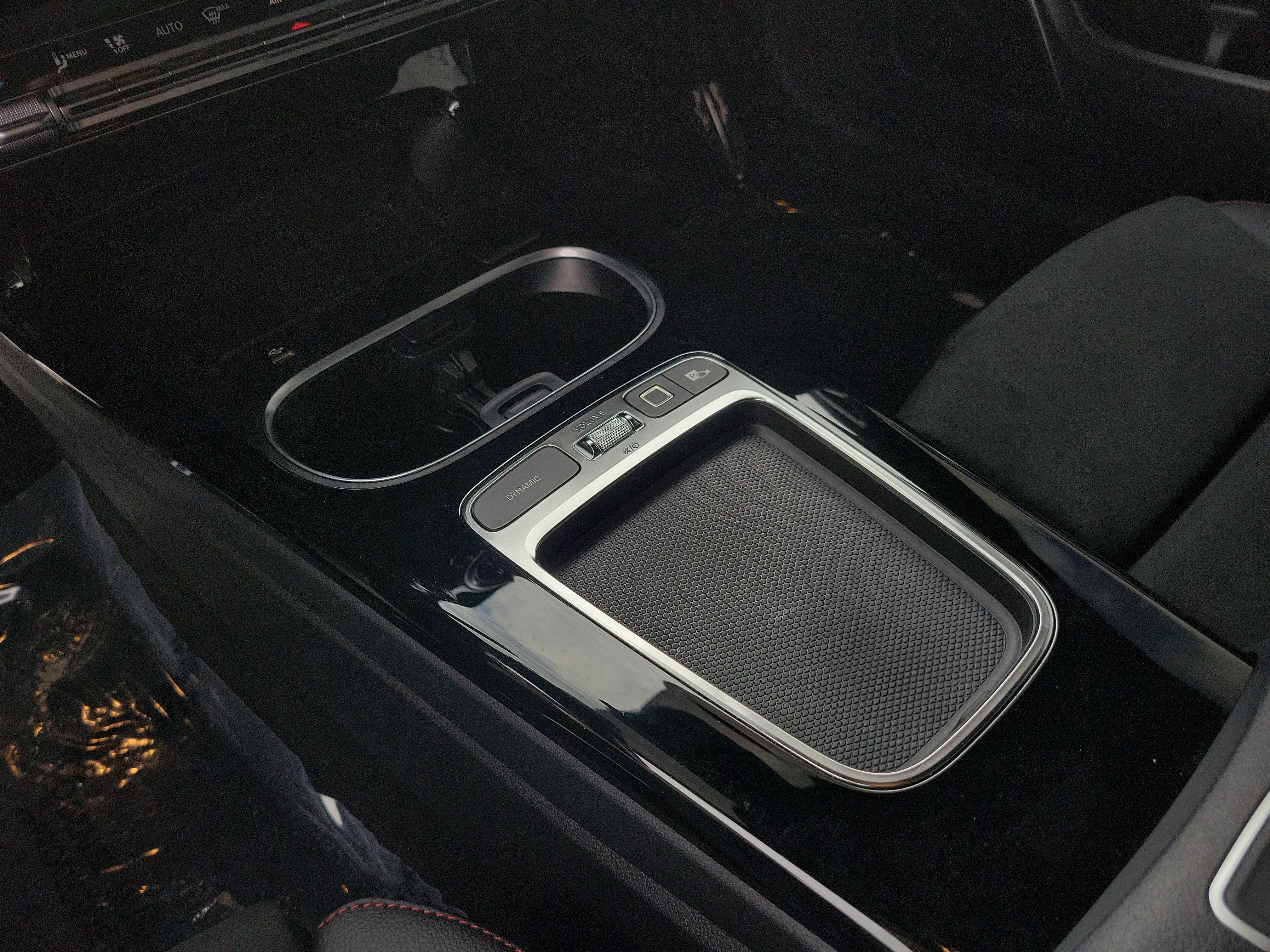 Certified 2025 Mercedes-Benz CLA 35 AMG 4MATIC image 1