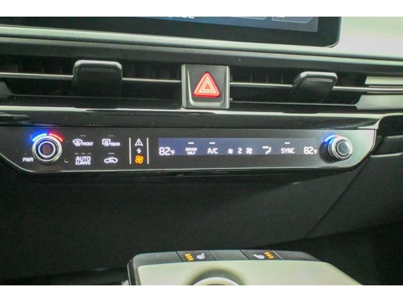 Used 2025 Kia EV6 Light image 28